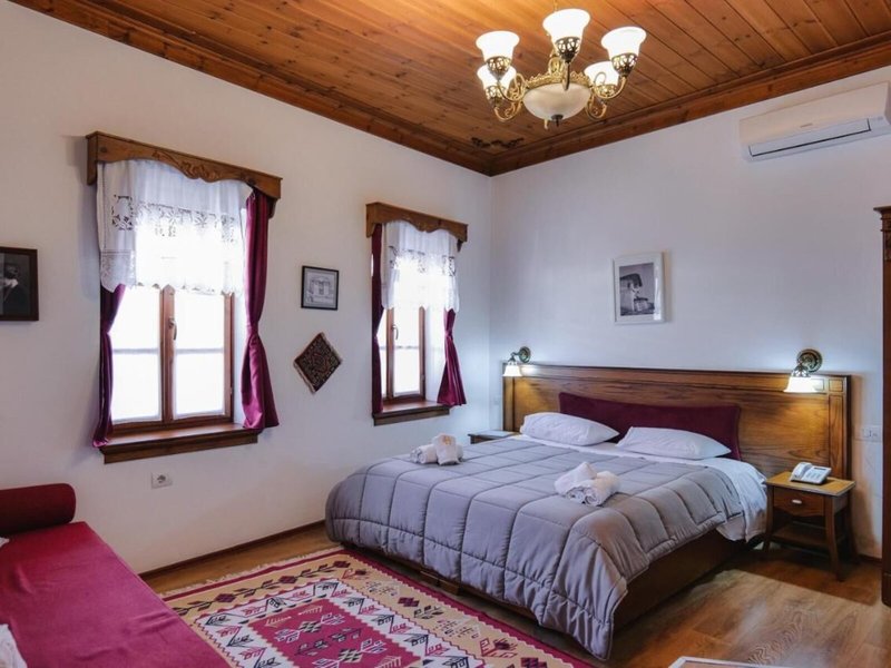 Hotel Bineri 9