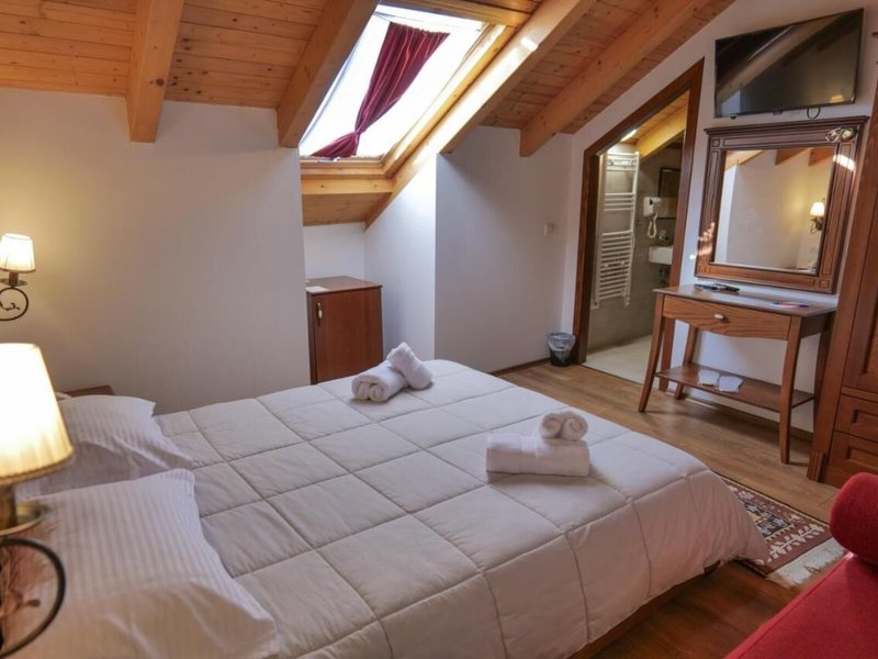 Hotel Bineri 10