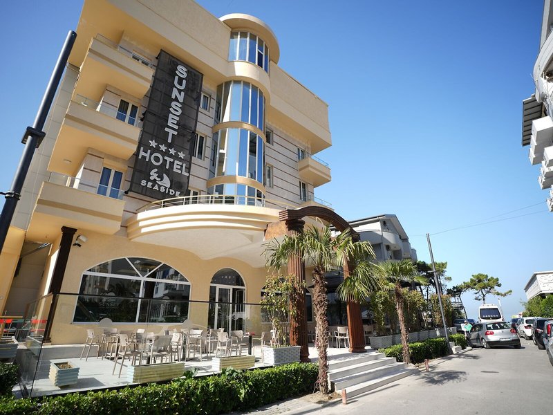 Sunset Hotel 1