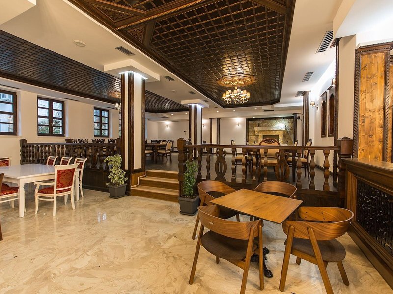 Hotel Onufri 7
