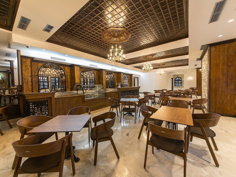 Hotel Onufri 12
