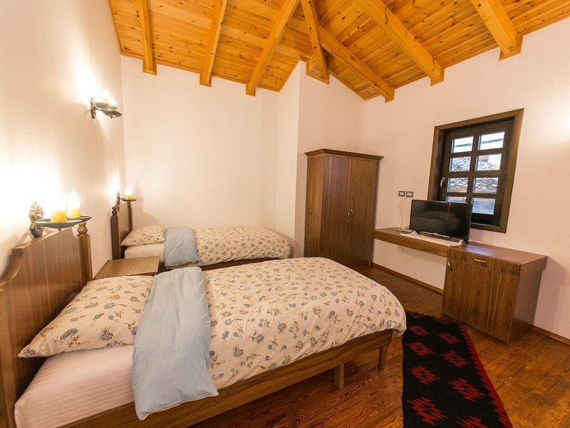 Hotel Onufri 19