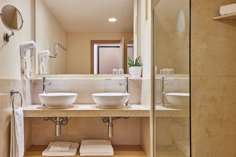 ZAFIRO Cala Mesquida 28