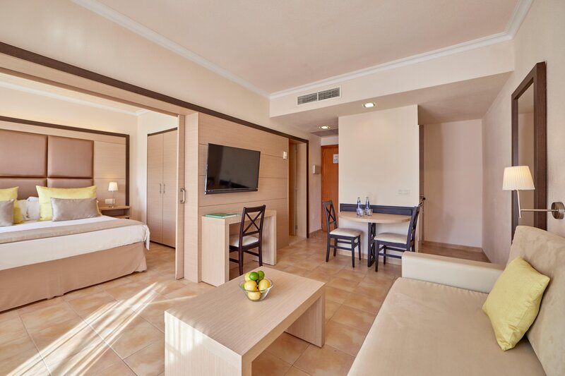 ZAFIRO Cala Mesquida 42