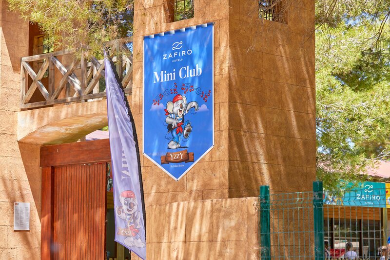 ZAFIRO Cala Mesquida 97