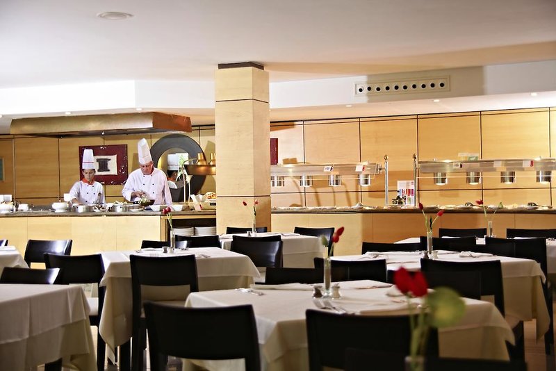 ZAFIRO Cala Mesquida 18