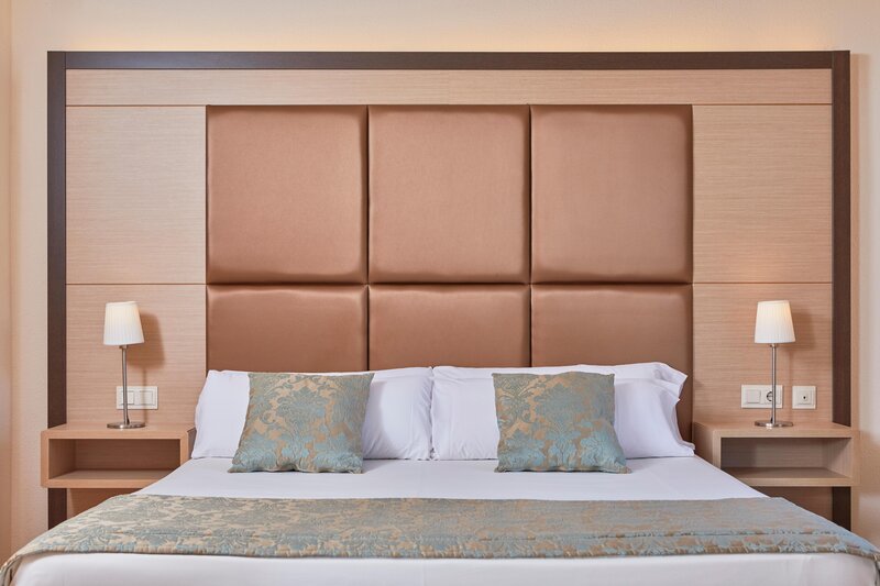 ZAFIRO Cala Mesquida 40