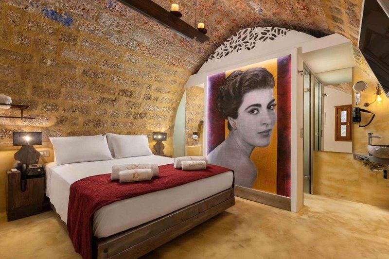 10Gr Boutique Hotel & Wine Bar 8