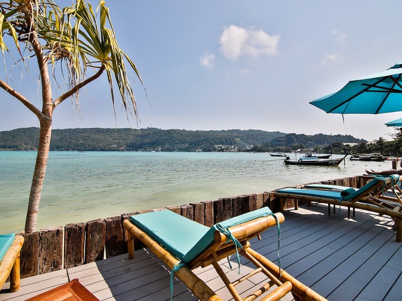 Phi Phi CoCo Beach Resort 6