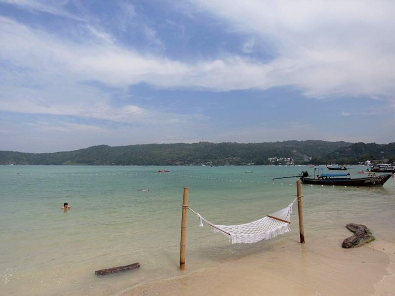 Phi Phi CoCo Beach Resort 12