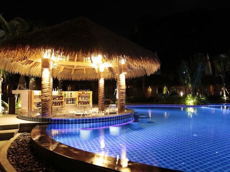 Phi Phi CoCo Beach Resort 16