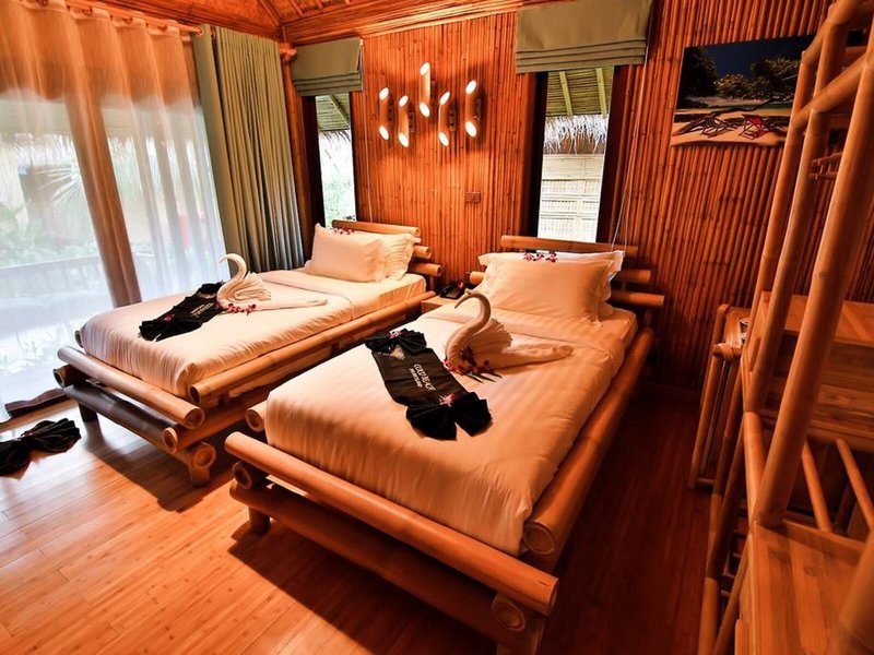 Phi Phi CoCo Beach Resort 40