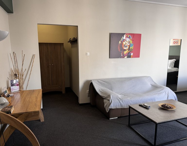 Connect Suites 11