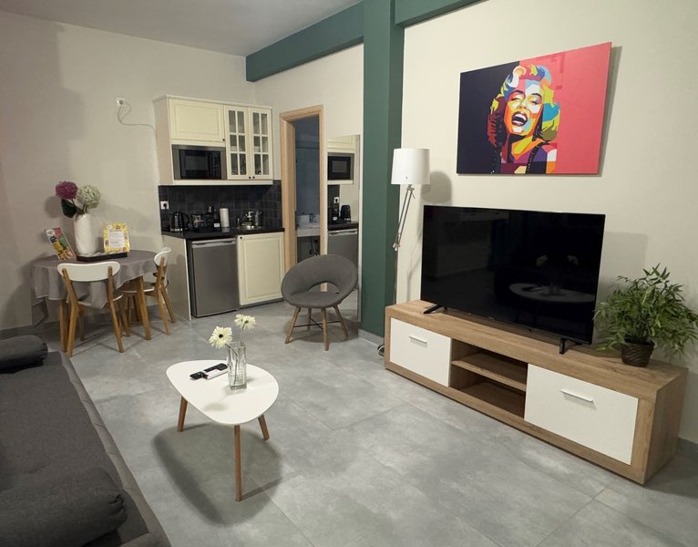 Connect Suites 16