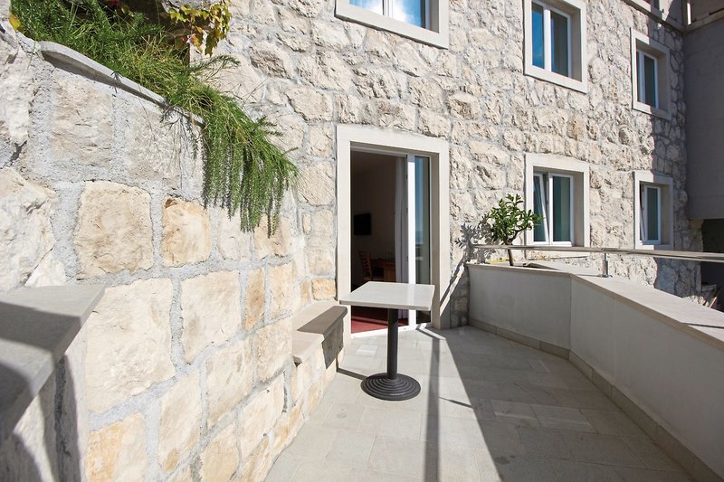 Villa Dvor 28