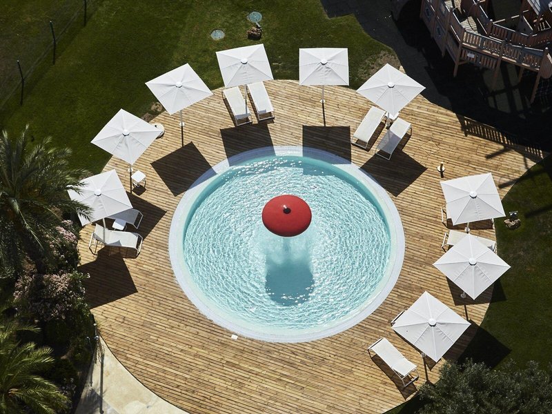 Crowne Plaza 9