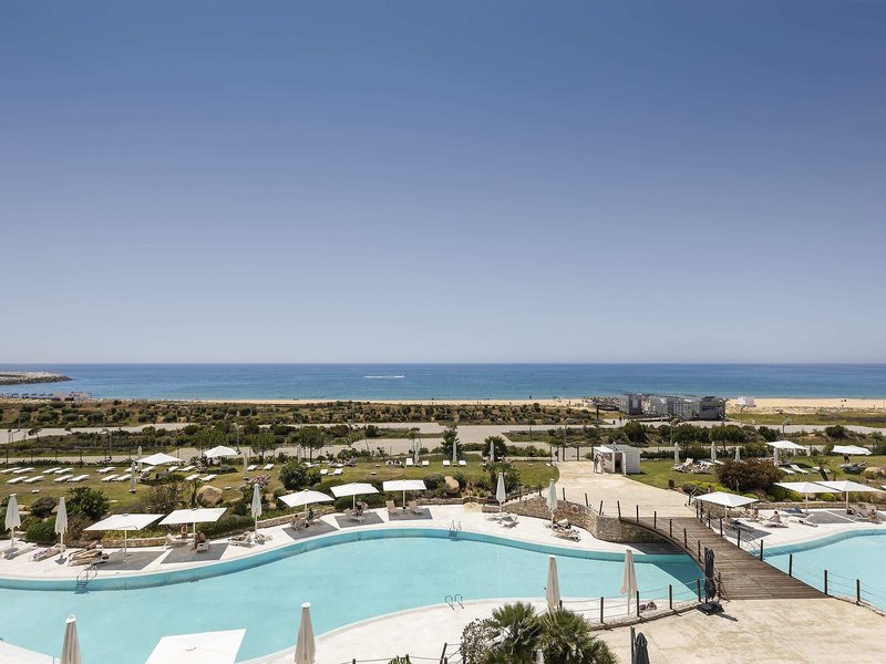 Crowne Plaza 17
