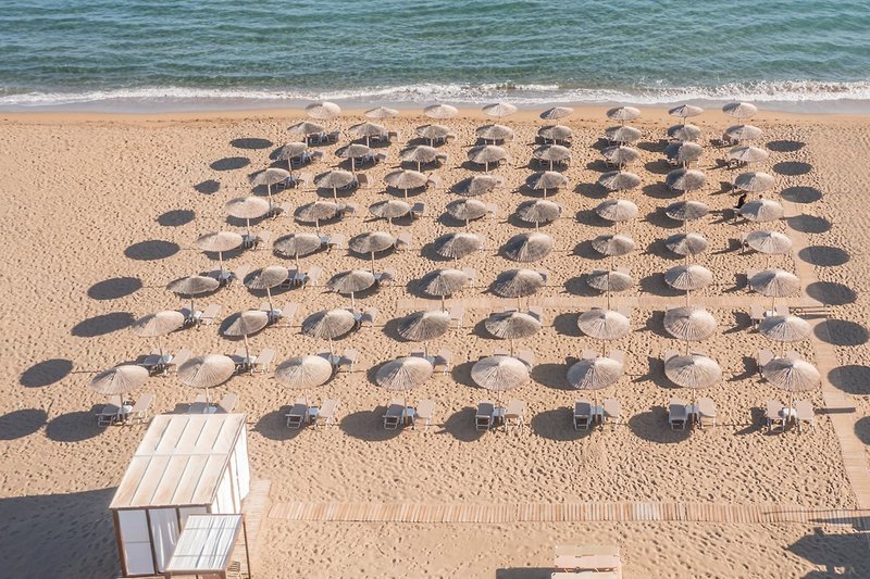 Neptuno Beach 30