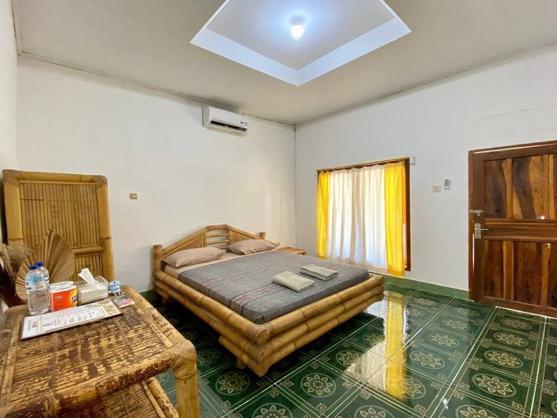 Duyung Rooms and Resto 7