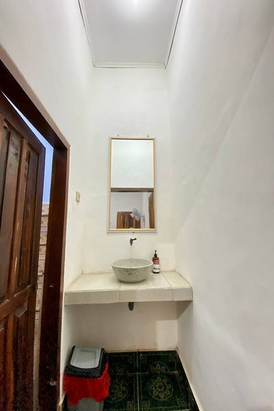 Duyung Rooms and Resto 9