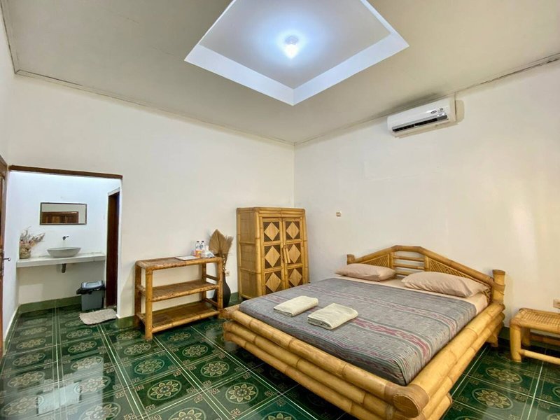 Duyung Rooms and Resto 13