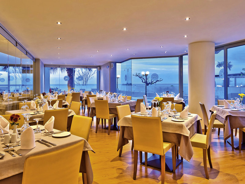 Kriti Beach Hotel 36