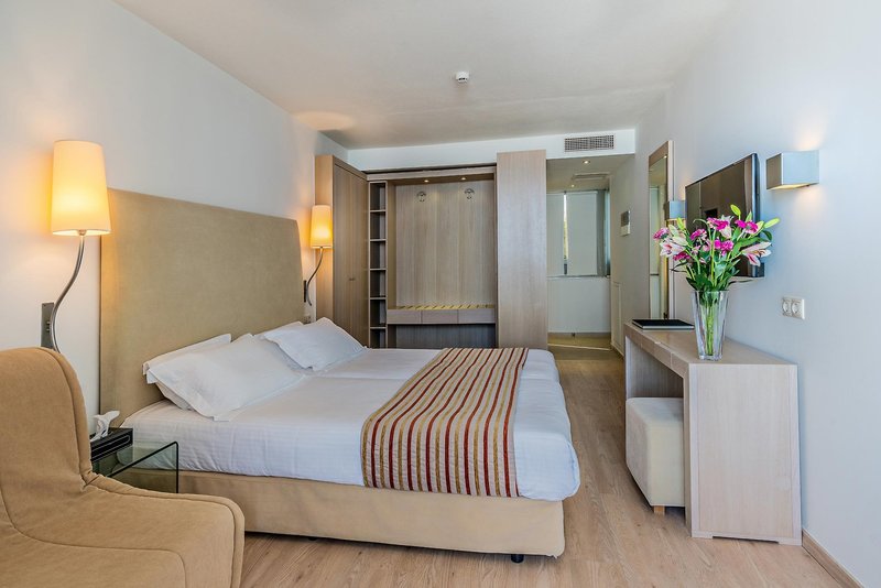 Kriti Beach Hotel 11