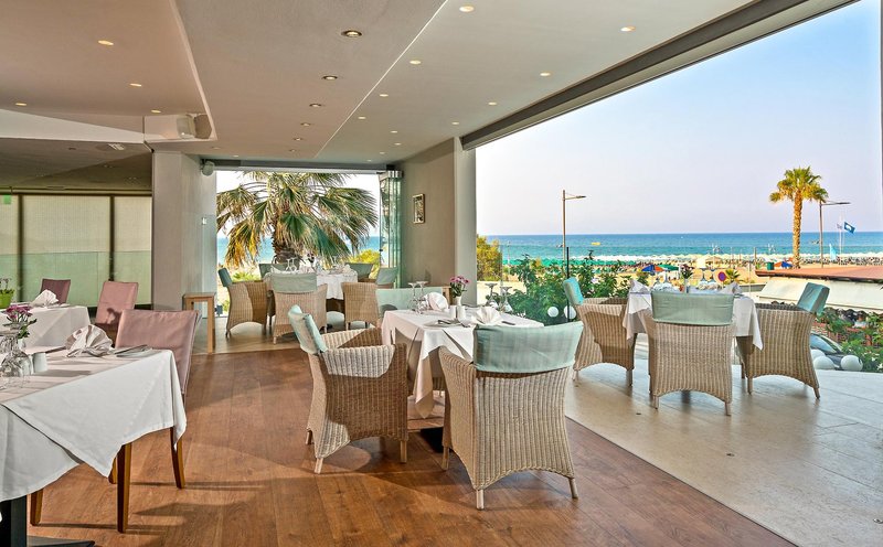 Kriti Beach Hotel 32