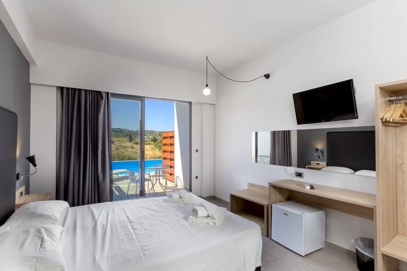 Evita Bay Hotel 6