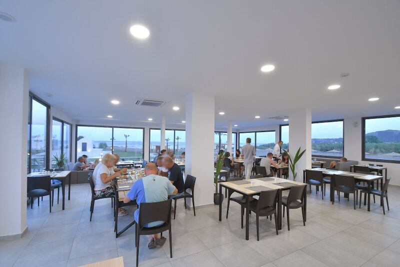 Evita Bay Hotel 6