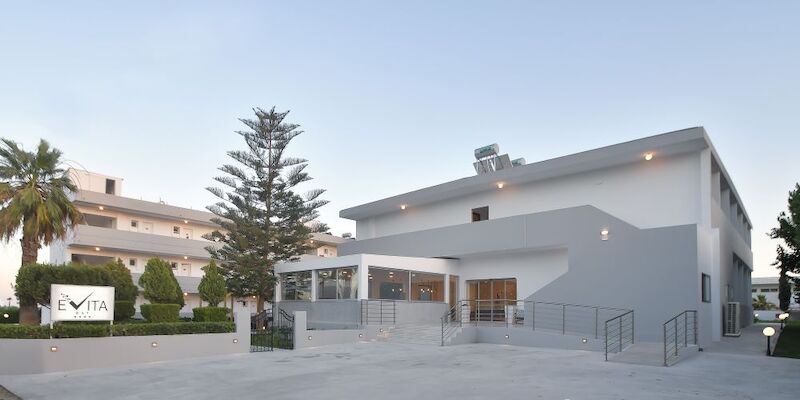 Evita Bay Hotel 11