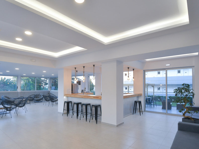 Evita Bay Hotel 12