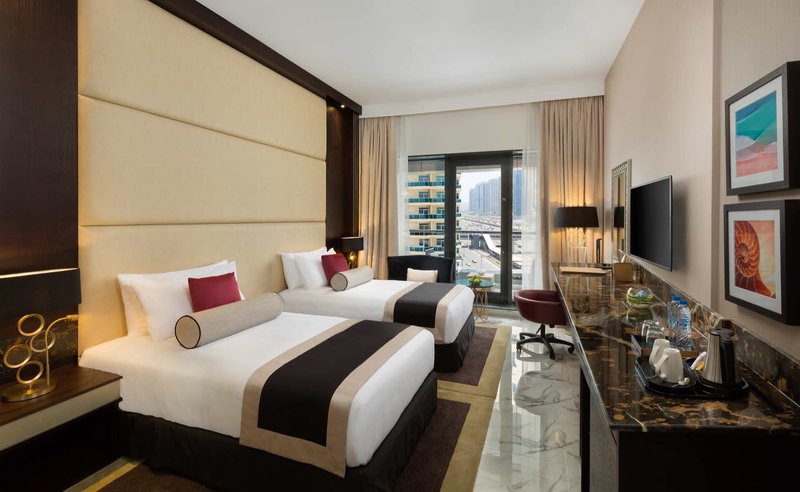 Millennium Place Marina 17