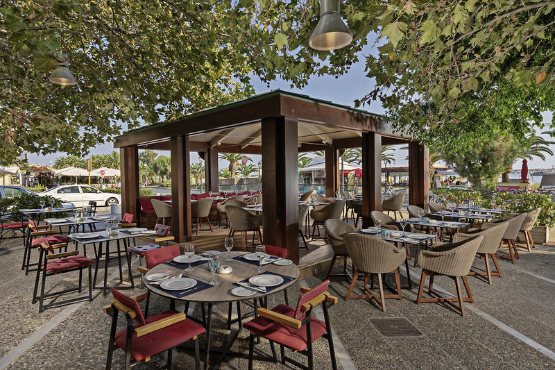 Kyma Suites Beach Hotel 9