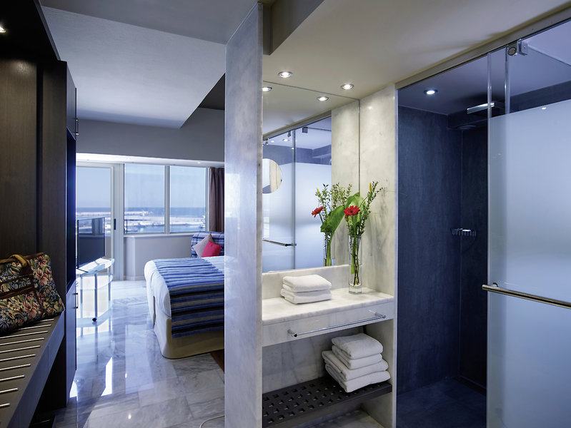 Kyma Suites Beach Hotel 18