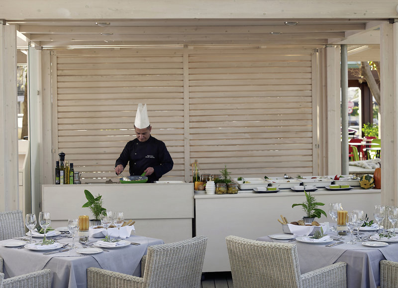 Kyma Suites Beach Hotel 7
