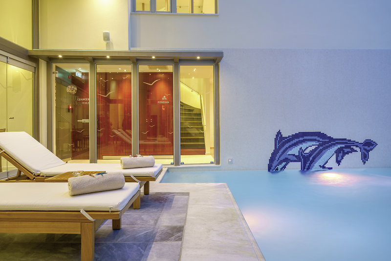 Kyma Suites Beach Hotel 13