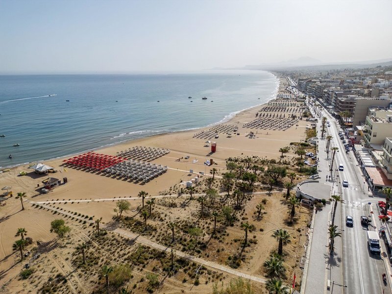 Kyma Suites Beach Hotel 14 - Beach