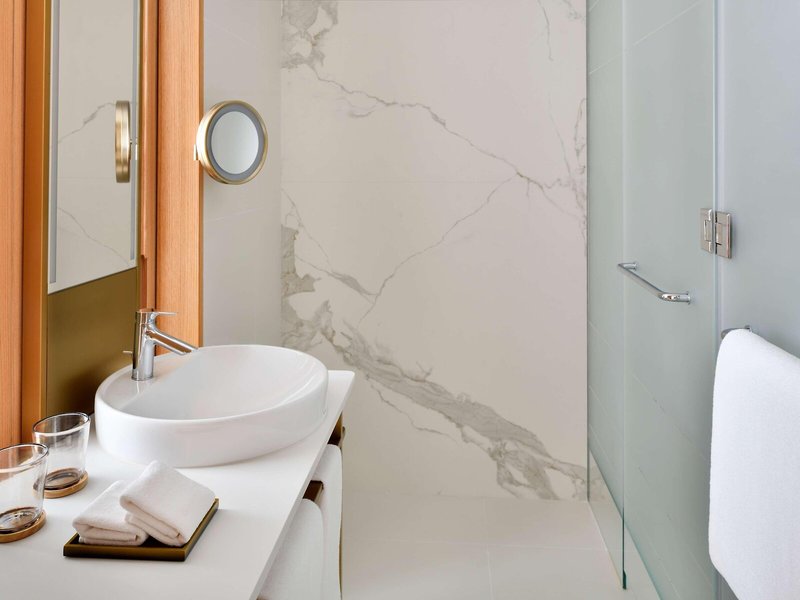 Vida Harbour Point 24