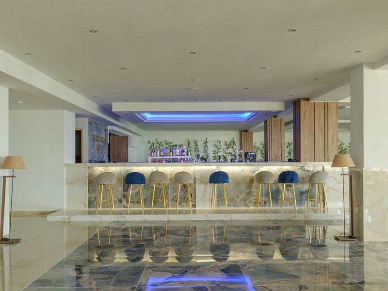 Ninos Grand Beach Resort 26