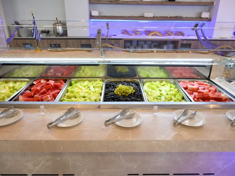 Ninos Grand Beach Resort 31