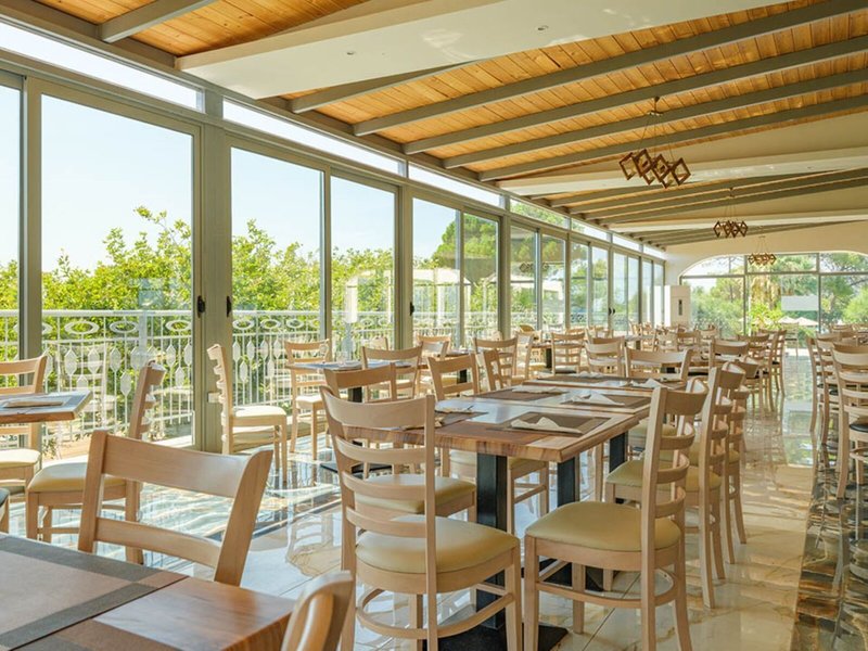 Ninos Grand Beach Resort 34