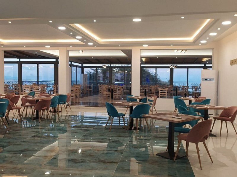 Ninos Grand Beach Resort 37