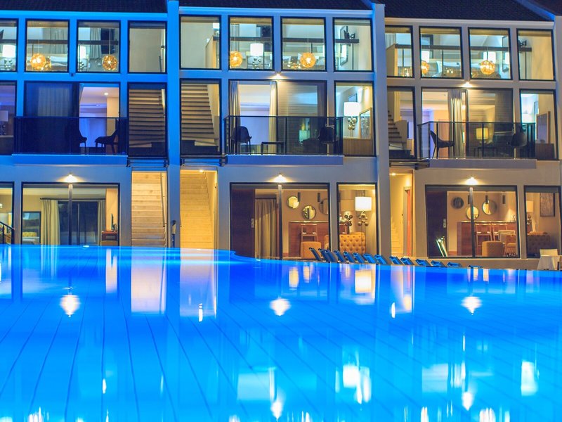 Orka Cove Hotel Penthouse & Suites 10