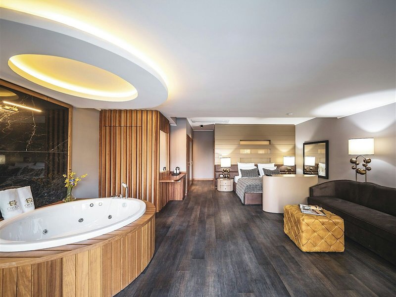 Orka Cove Hotel Penthouse & Suites 24