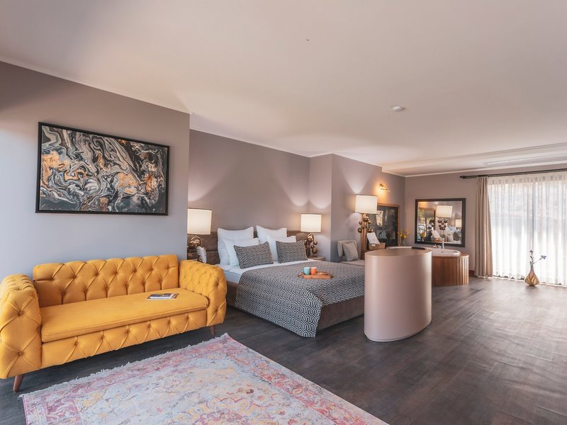 Orka Cove Hotel Penthouse & Suites 39