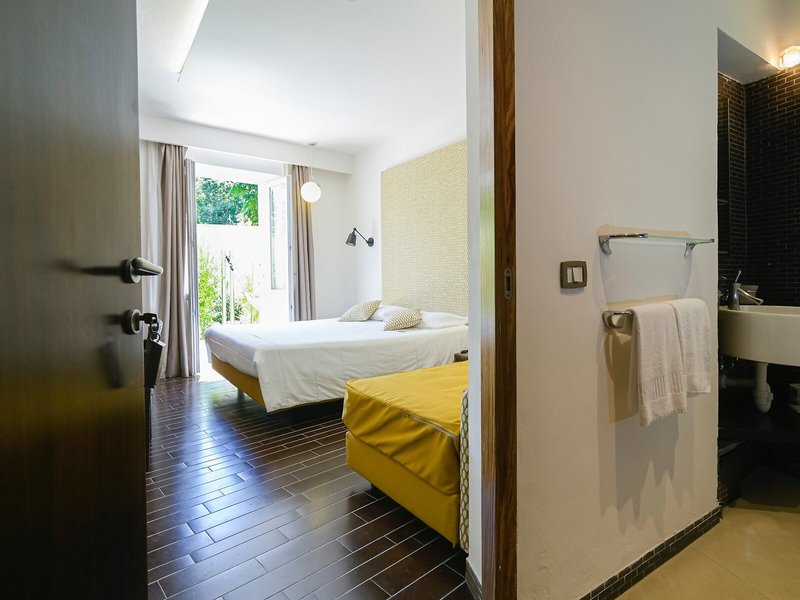 Marina 10 Boutique & Design Hotel 36