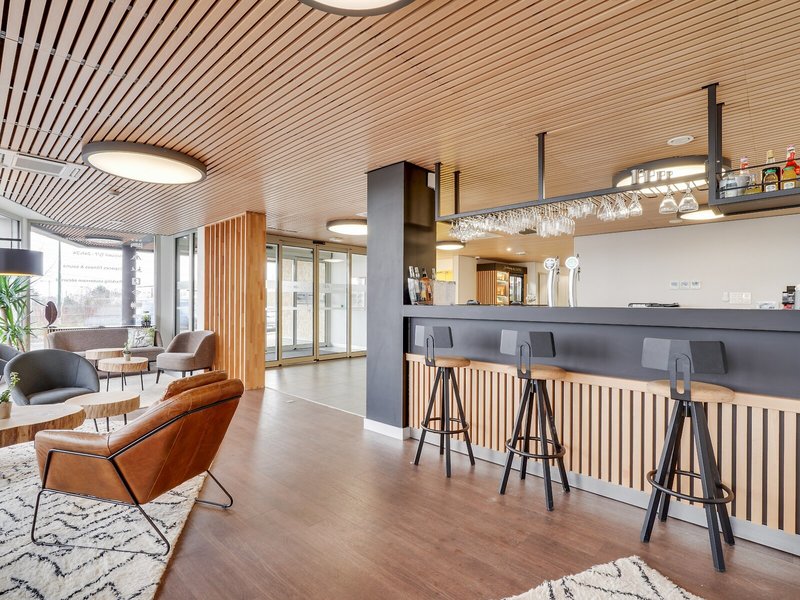 All Suites Appart Hôtel Massy-Palaiseau 4