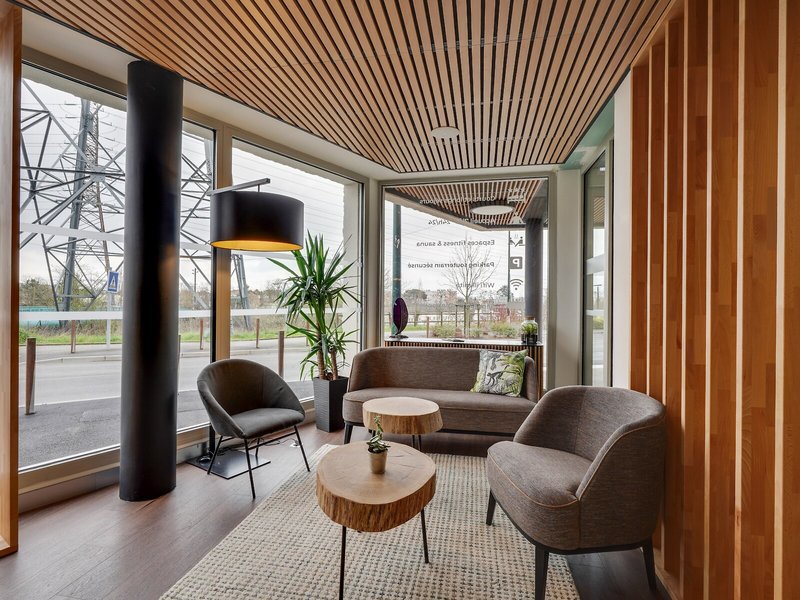 All Suites Appart Hôtel Massy-Palaiseau 11