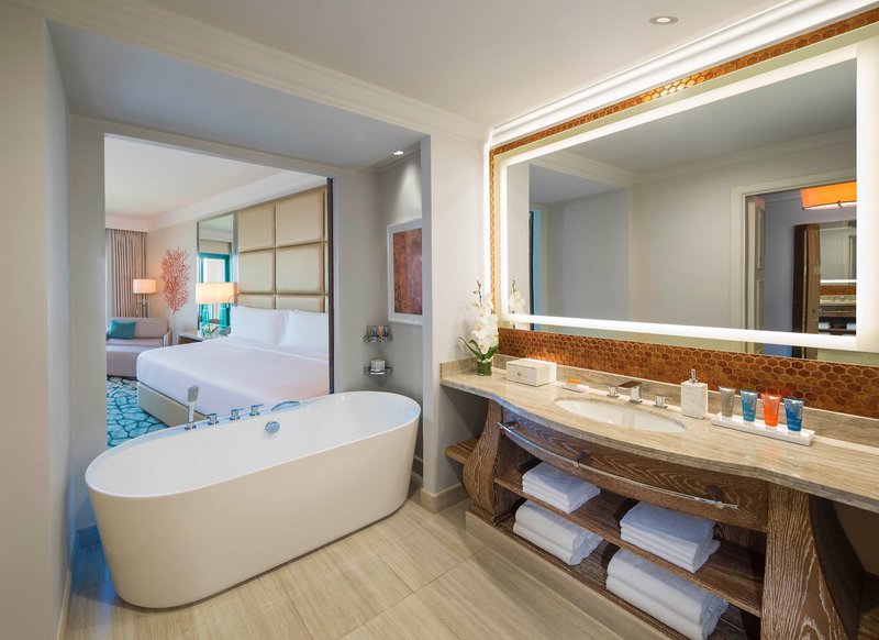 Atlantis - The Palm 32 - Bathroom Example